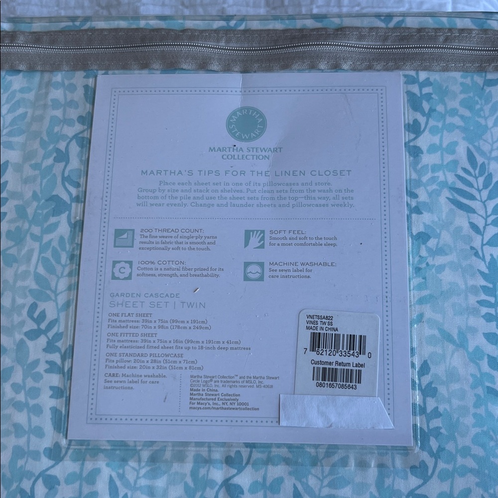 Martha Stewart Twin Sheet Set in Blue Leaf Pattern - Picture 2 of 3